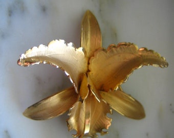 Vintage Giovanni Gold Tone Orchid Pin or Brooch