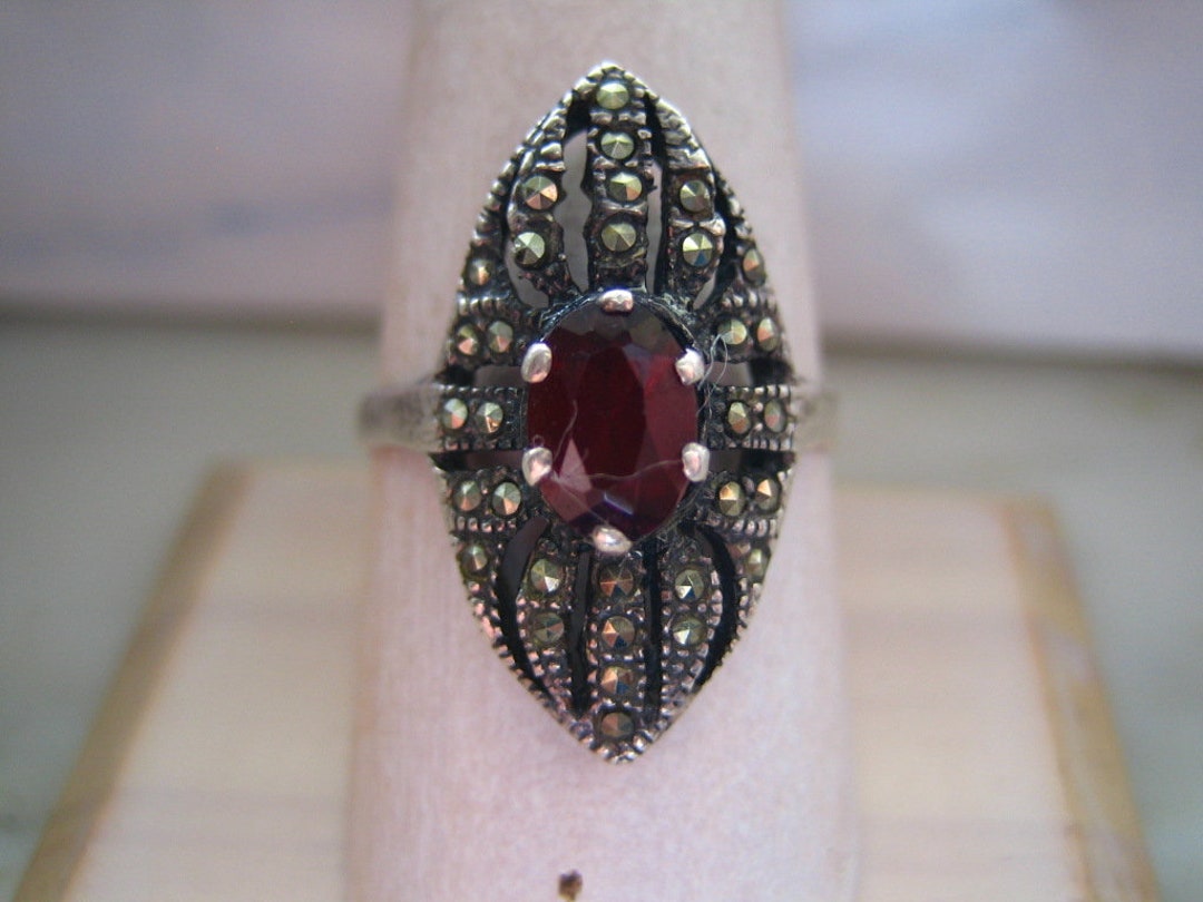 Vintage Sterling Silver Garnet & Marcasite Ring - Etsy
