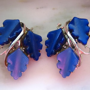 Vintage Silver Tone & Blue Faux Mother of Pearl Leaves Clip On Earrings