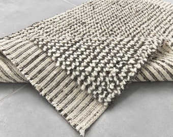 2x3 Area Rug, 2x3 Moroccan Doormat Rug, 2x3 Moroccan Rug, Wool Handmade Aesthetic, 2x3 Rug, White & Gray Doormat, Bohemian Modern Style