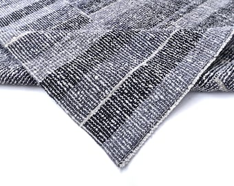 Chic Super Chunky Wool and Jute Rug - Farmhouse Style Indoor Rugs in Various Sizes - Blue & Dark Blue Carpet - OrganicRug