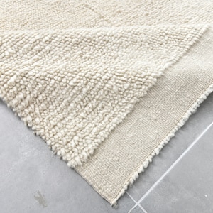 Off White Area Rug, Chunky White Area Rug, Handmade Wool Jute Rug, 8x10 9x12 10x13 Area Rugs, Mid Century Modern, Living Room Custom Rug