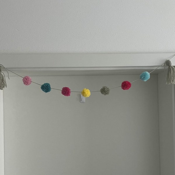 Pompon Girlande|Wandbehang|Girlande Kinderzimmer|Girlande bunt