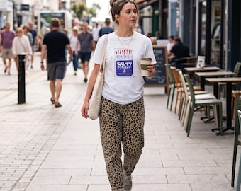 Maglietta Salty Defiant Noncompliant, T-shirt Sardine Can, Maglietta grafica Voting Polls, Maglietta Comfort Colors Heavyweight, Top sarcastico e stravagante