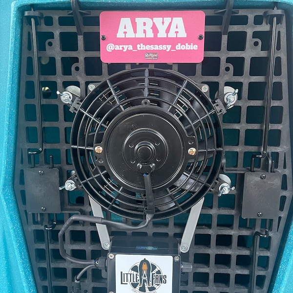 Crate/kennel Fan with cigarette lighter