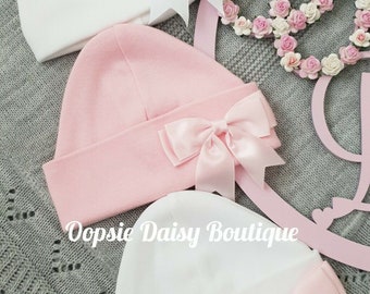 Baby Girls Soft Cotton Ribbon Hat / Size Newborn