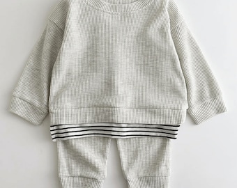 Organic Cotton Set | Baby Track Suit | Gender neutral sweatpants and sweatshirt | Breathable Baby Clothing | Set of 2