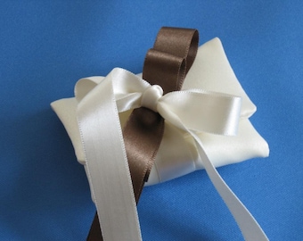 Last 23 - sold as a set. Bustina silk twill. Made in Italy Favor Bag for Bomboniere.  Set of 23. Sold empty.