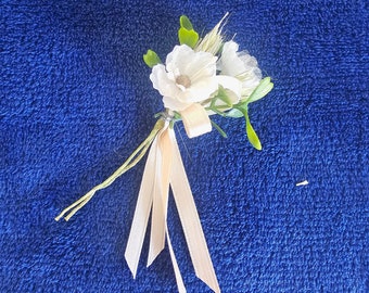 Sold in sets of 5 - Pretty flower bunch for favor / bomboniera decoration