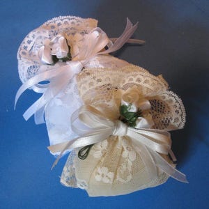 Sacchettino Lace, Made in Italy Favor Bag for Bomboniere - Sacchettino only, undecorated and unfilled, without ribbons.
