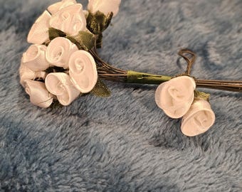 Satin/Organza white flower bunch (12 flowers in each bunch) for bomboniera favor decoration