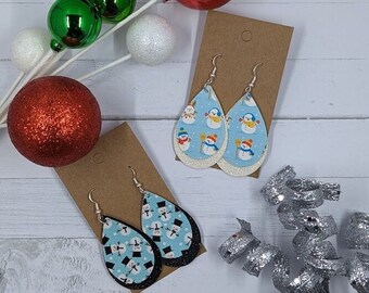 Weihnachten Kunstleder Ohrringe, Weihnachten Kunstleder Ohrringe, Weihnachten Ohrringe, Weihnachtsohrringe, Schneemann Ohrringe, Leichte Ohrringe