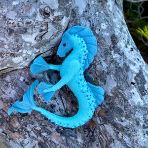 Hippocampus Felt Sewing Pattern PDF | Mythical Creature Plush Tutorial | Fantasy Seahorse DIY Toy