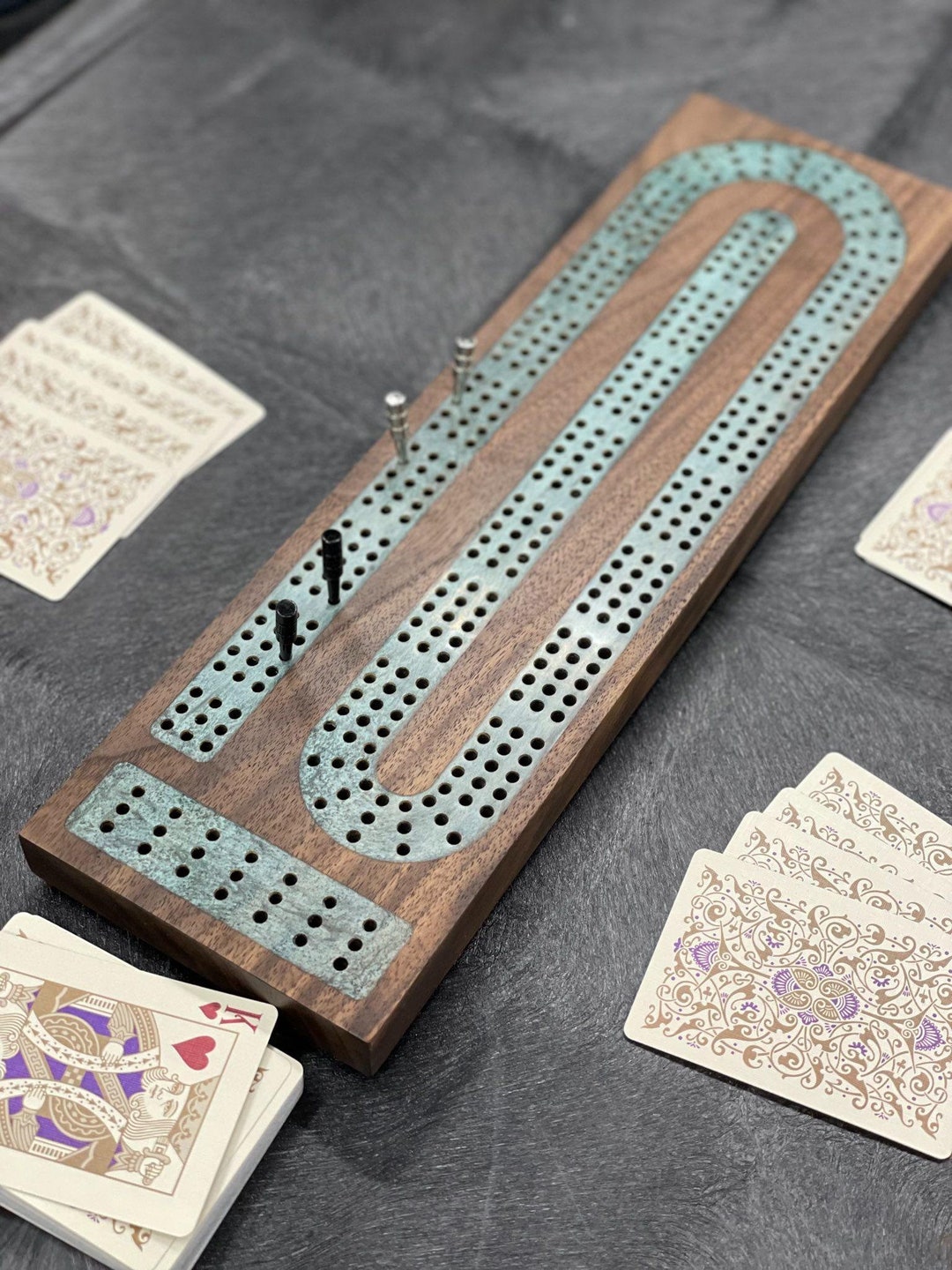 Premium Cribbage Board With Peg Storage Comes With 6 Metal Pegs