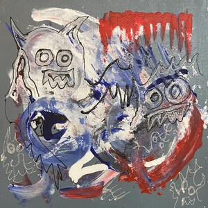 K&ouml;nnte beinhalten: Abstraktes Gem&auml;lde auf Leinwand in den Farben Blau, Wei&szlig; und Rot. Das Gem&auml;lde zeigt drei cartoonartige Gesichter mit gro&szlig;en Augen und Z&auml;hnen. Die Gesichter sind von wirbelnden Linien und Formen umgeben.