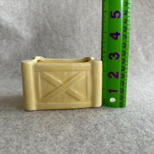 Vintage planter, small yellow rectangle, USA 518 image 9