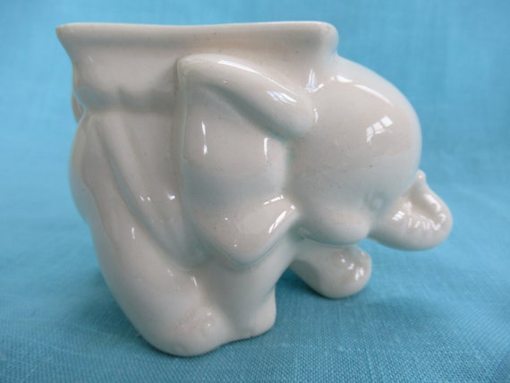 Vintage planter, white elephant