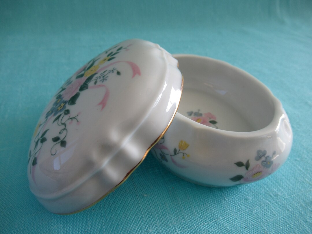 Heritage House Music Box, Melodies, the Celebration Collection, Some