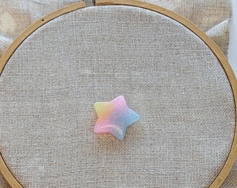 Pastel Star Needle Minder with Neodymium Magnets