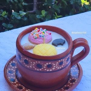Pan Dulce Candle/soy wax candle/Mexican Candle/Gifts for her/Housewarming Gift/Mexican Candle/sweet bread candle/Barro