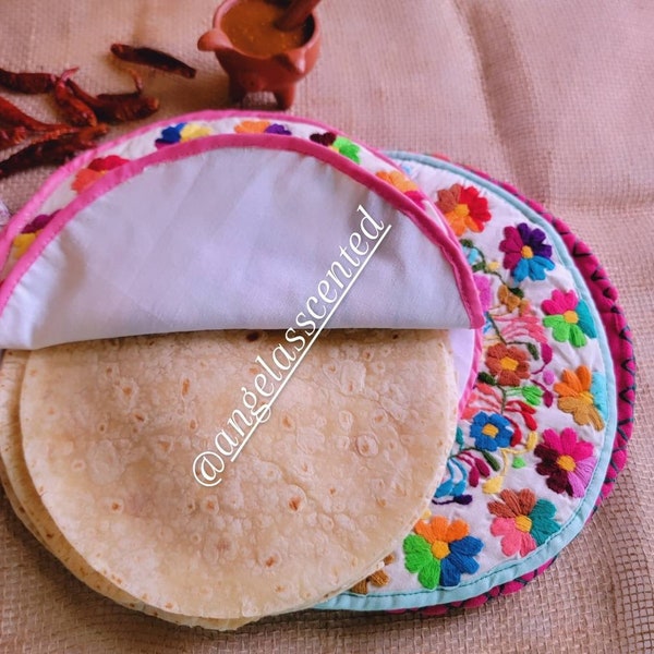 Hand Embroidered Floral Tortilla Warmer/100%Handmade/Mexican Tortilla Warmer
