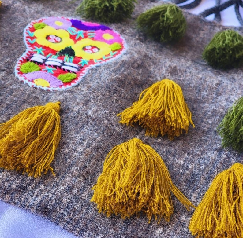 HandCraft Natural Wool Shoulder Bag, Hand Embroidered with a beautiful Mexican Catrina Skull, Pom Pom Design,Wool Tote Bag image 6