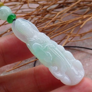 Certified Natural Hand Carved Myanmar Icy Green Burma A Jade jadeite Guanyin Kwan Yin God Pendant Necklace