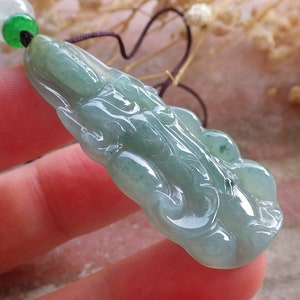 Certified Natural Hand Carved Myanmar Burma Green A Jade jadeite Guanyin Kwan Yin God Lucky Amulet Pendant Necklace