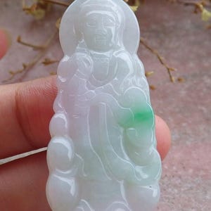 Certified Hand Carved Green Natural Myanmar Burma A Jade jadeite Guanyin Kwan Yin Pendant Necklace