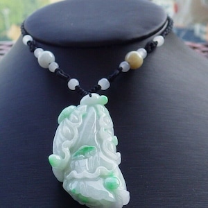 Certified Hand Carved Green Natural Myanmar Burma A Jade jadeite Lotus Flower Cabbage Pendant Necklace