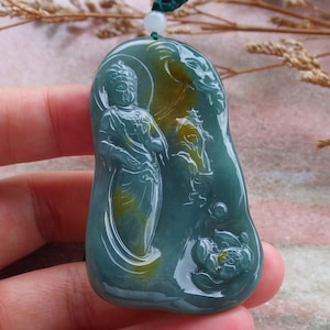 Certified Hand Carved Green Natural Myanmar Burma A Jade jadeite Guanyin Kwan Yin Pendant Necklace