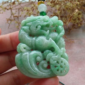 Certified Hand Carved Natural Myanmar Burma Grade A Jade jadeite Dragon Pendant Necklace