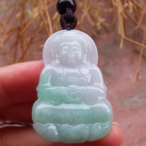 Certified Hand Carved Green Natural Myanmar Burma A Jade jadeite Guanyin Kwan Yin Pendant Necklace