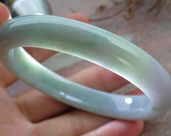 翡翠バングル 57.0 mm (2.24