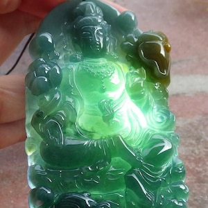 Certified Hand Carved Green Natural Myanmar Burma A Jade jadeite Guanyin Kwan Yin Pendant Necklace