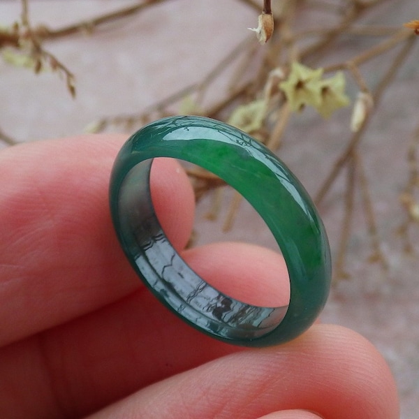 Certified Hand Carved Green Natural Myanmar Burma Grade A Jade jadeite Circle US 4.75 Ring