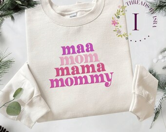 Sudadera bordada de maternidad: sudadera multilingüe "Maa Mom Mama Mommy"
