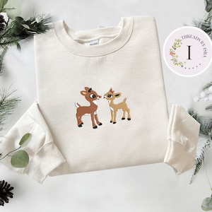 Embroidered Christmas Deer Sweatshirt: Vintage Holiday Crewneck