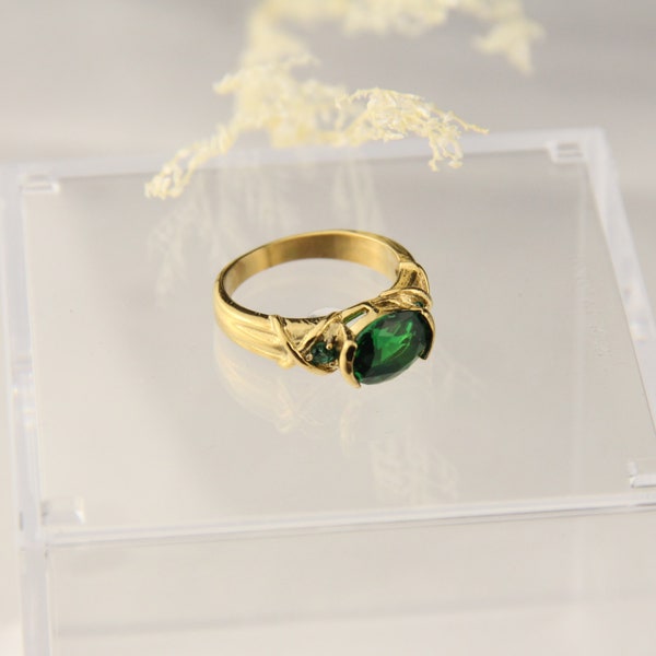 Emerald Gemstone Ring | Vintage Ring | 18K Gold Minimalist Ring | Birthstone Jewelry | Stacking Ring | Mothers Day Gift