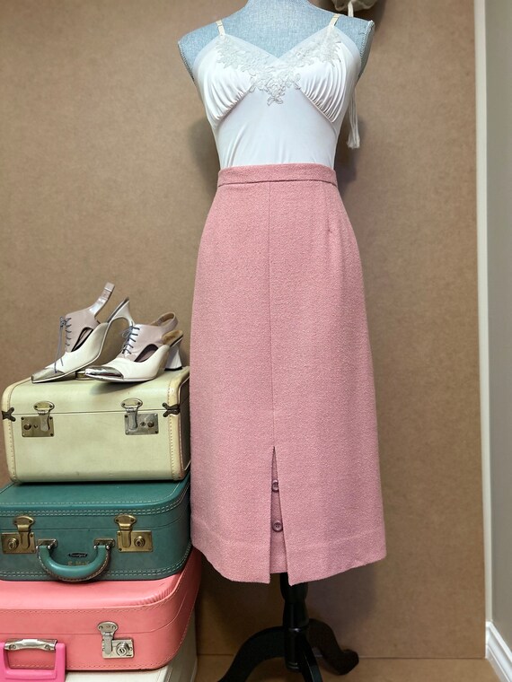 1960’s Pink Pencil Skirt / Medium-Large / Up to 3… - image 3