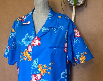 Vintage Men’s Hawaiian Shirt / Medium - Large / Retro Tropical Beachwear / Tony Bahama