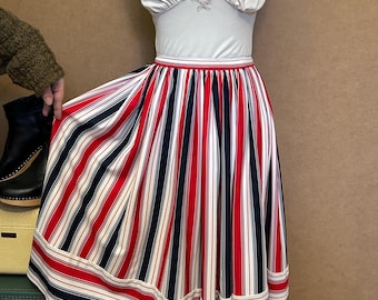 Vintage Circle Skirt / Medium / Up to 28” Waist / Red White and Blue / Americana 1970s Disco
