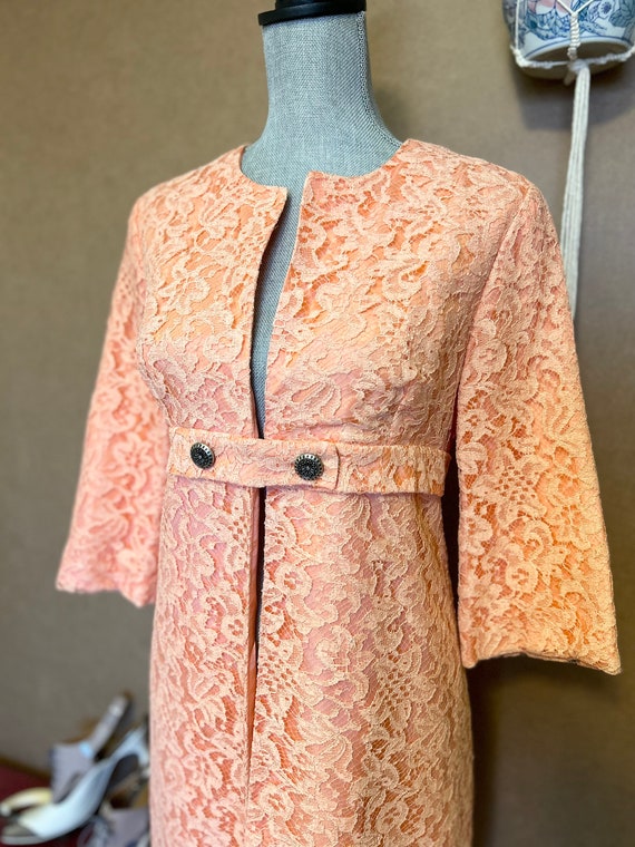 Vintage Peach Lace Overcoat / Medium-Large / Home… - image 1