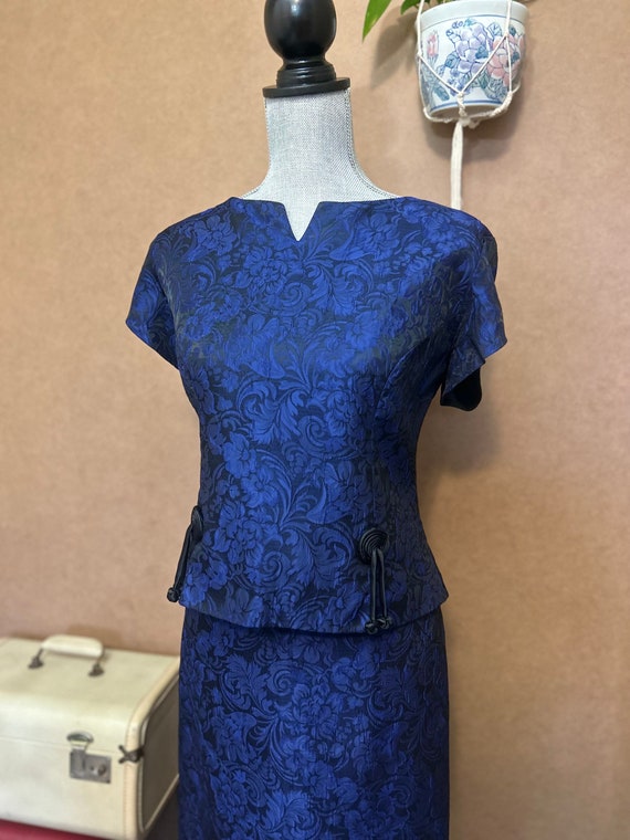 1950s Blue Damask 2pc Dress Set / Large-XL / Vint… - image 3