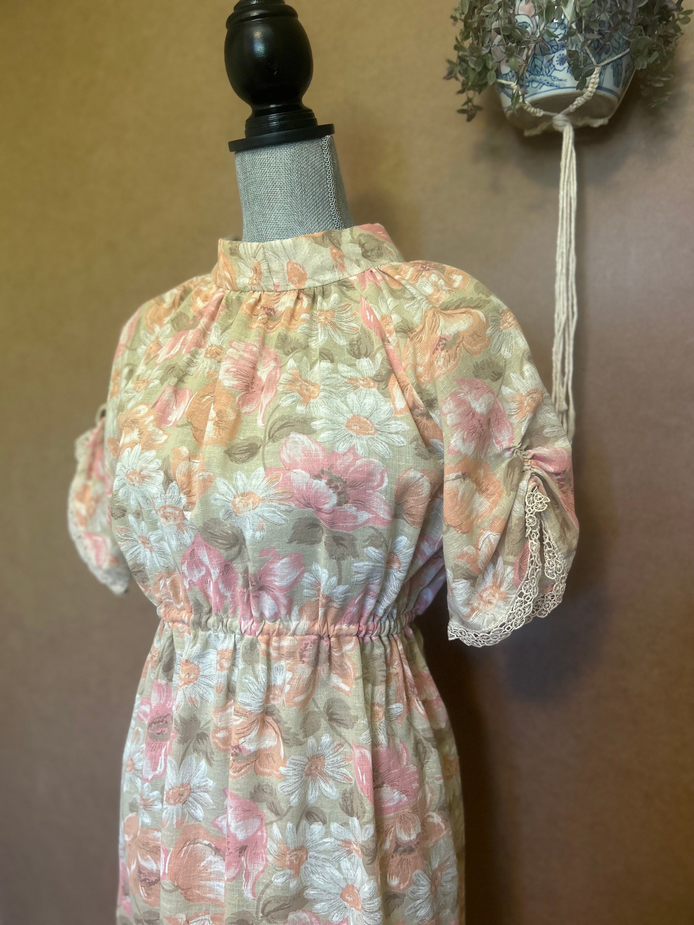 Vintage Flour Sack Dress / Smallmedium / Depression Era / Floral Sundress / Rustic Farmhouse