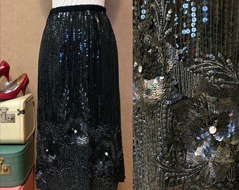 Vintage Black Sequined Skirt / Small-Medium / Elastic Waist Beaded Skirt / Shiny 80s Glam / Party Skirt / New Years Eve