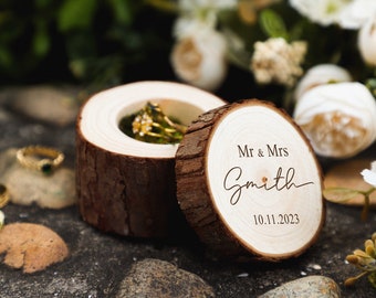 Boîte à bagues de mariage personnalisée, porte-bague en tranches de bois rustique, boîte à bagues gravée, boîte à bagues de mariage, cadeau d’anniversaire, boîte à bagues en bois