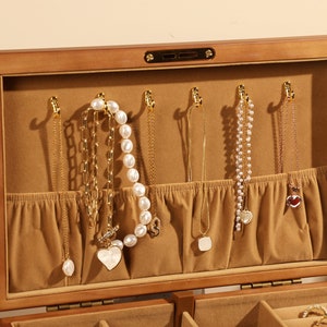 Custom Wooden Jewelry Box for Her, Engraved Wood Jewelry for Girlfriend/Wife, Large Jewelry Organizer, Birthday Gift, Anniversary Gift zdjęcie 3