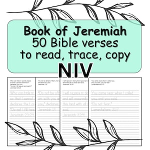 Puede incluir: Un cuaderno imprimible titulado "Book of Jeremiah" con 50 versículos bíblicos para leer, trazar y copiar. El texto es negro sobre un fondo blanco, con una pancarta verde claro y detalles de hojas decorativas.