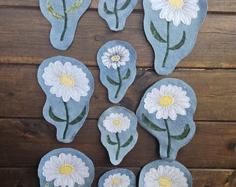 Embroidered Daisy Flower Patch – Upcycled Denim Sew-On Art – Boho Visible Mending